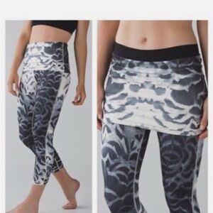 Lululemon Wunder Under Pant SE Dance Size 8 Pretty Plume Angel Wing Black